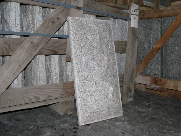 Плитка гранітна G603 Light Grey 600x300x20 + 30 Скеля