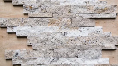 Плитка мозаїчна із травертину Philadelphia Travertine Split Face Interlocking panel 1,7х17,4х53 см, панель, коричнева з колотою поверхнею