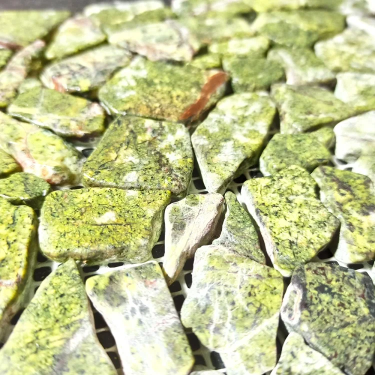 Мозаика из мрамора Матовая МКР-ХСВ (хаотичная) Bidasar Green