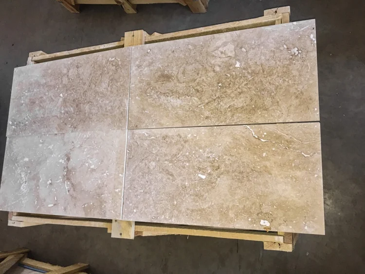 Плитка из травертина Light Filled and Honed 1,2х30,5х61 см, бежевая матовая заполненная шлифованная Standart 2-nd ch.