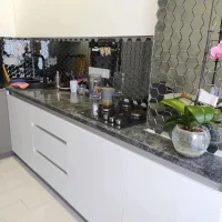 Мозаїка дзеркальна DecorStoneHub Zs-hex-G графітова 304х303 мм шестикутник для оформлення камінів
