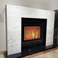 Портал для каміна Bravo Даллас Calacatta Black + Bianco Cararra Venatino мармур білий/чорний прямий