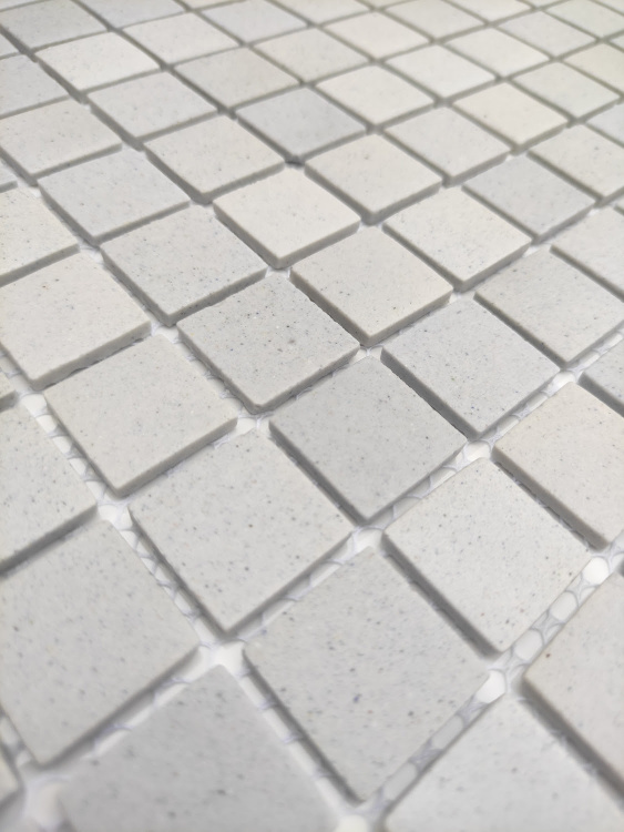 Мозаика стеклянная АкваМо Limited Edition 49 на сетке