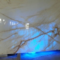 ONYX JADE LIGHT Слеб оніксу (сляб) 18мм