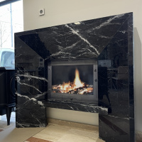 Портал для каміна Bravo Сіетл Nero Marquina мармур чорний прямий Портал для каміна Bravo Сіетл Nero Marquina мармур чорний прямий