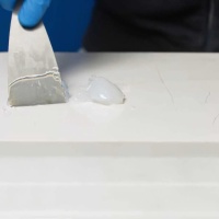 Клей поліефірний Tenax Thassos T прозорий 1 л, опалесцентний жаростійкий для білого каменю, агломерату, кварцу