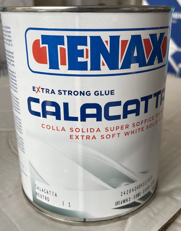 Клей полиэфирный Tenax Calacatta белый 1 л, гелеобразный жаростойкий для белого камня
