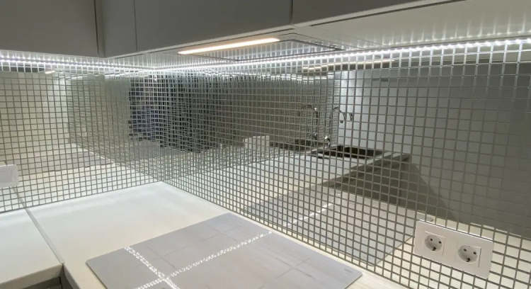 Мозаика зеркальная DecorStoneHub Zs-2x2-Z серебристая 274х274 мм для коттеджа частного дома и бара