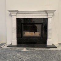 Портал для камина Bravo Стокгольм Volakas + Nero Marquina мрамор белый/черный прямой
