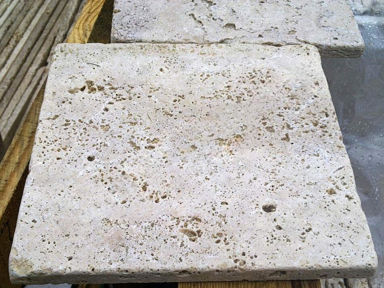 Плитка з травертину Classic Light Tumbled 1,2х20,3х20,3 см, бежева із зістареною поверхнею Антик Standart