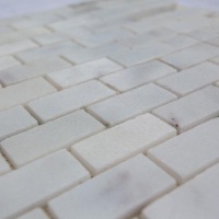 Мозаика из мрамора Полированная МКР-11П (47x23) White BI