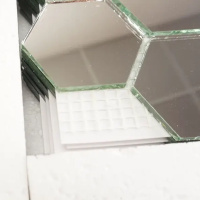 Мозаика зеркальная DecorStoneHub Zs-hex-Z серебристая 304х303 мм соты для зонирования пространства