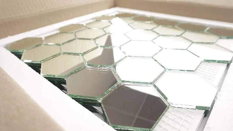 Мозаика зеркальная DecorStoneHub Zs-hex-Z серебристая 304х303 мм соты для зонирования пространства