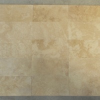 Плитка з травертину Classic Light Filled and Honed 1,2 х30, 5х61 см, бежева матова заповнена шліфована Standart