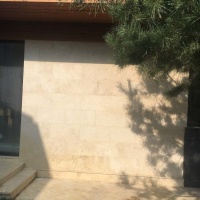 Плитка з травертину Light Brushed 1,2 х30, 5х61 см, бежева брашована Export