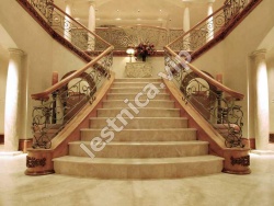 Облицовка лестницы мрамором в Одессе и области
