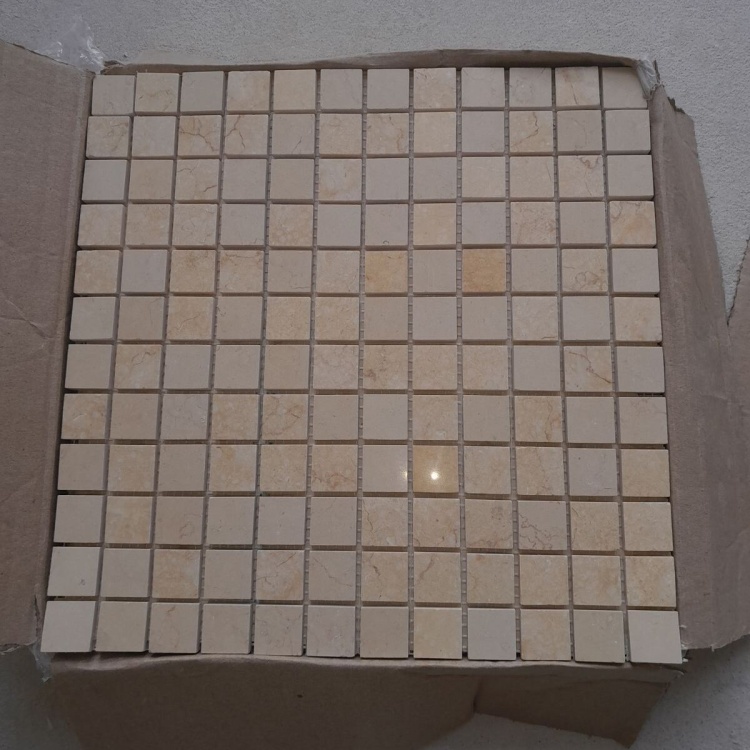 Мозаїка з мармуру Полірована МКР-2П (23x23) Beige Mix